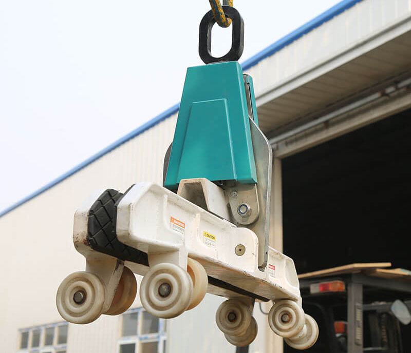 LC Glass Lifting Clamp (Compatible with Cranes) LC Glass Lifting Clamp (Compatible with Cranes)