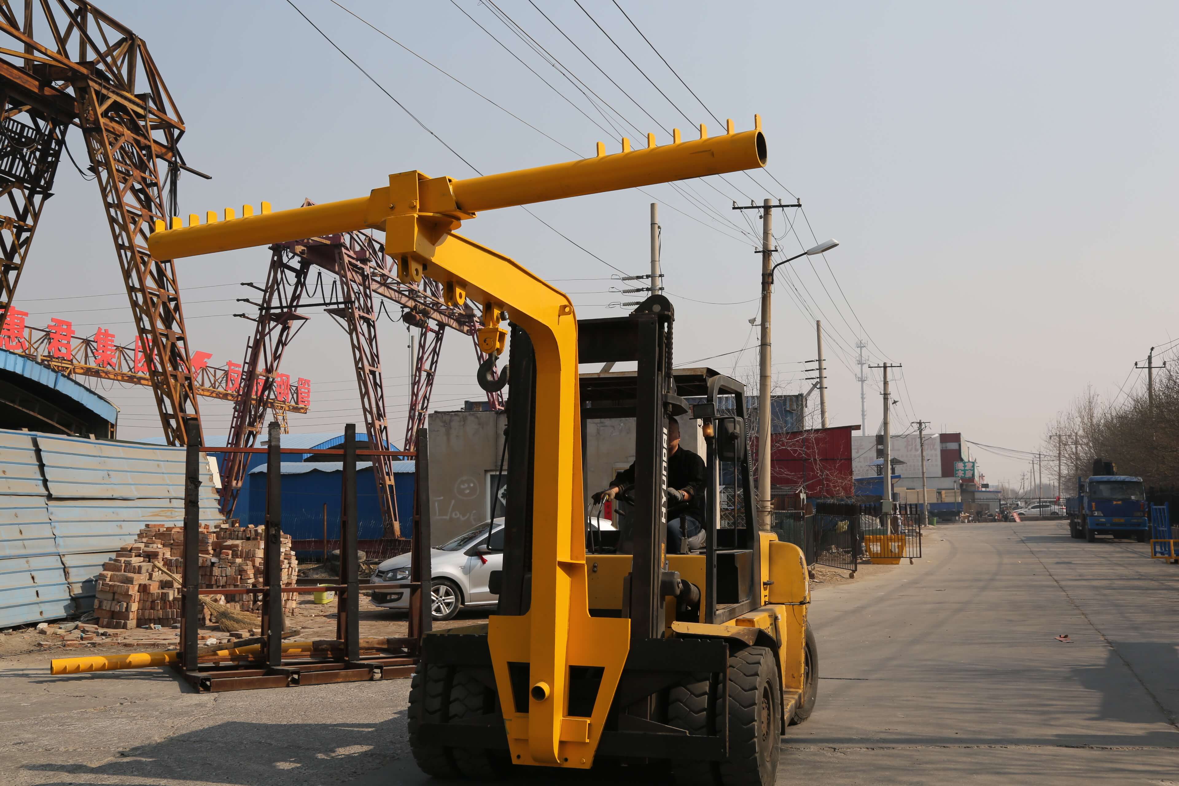 Trapeze set-top forklift truck crane arm Trapeze set-top forklift truck crane arm