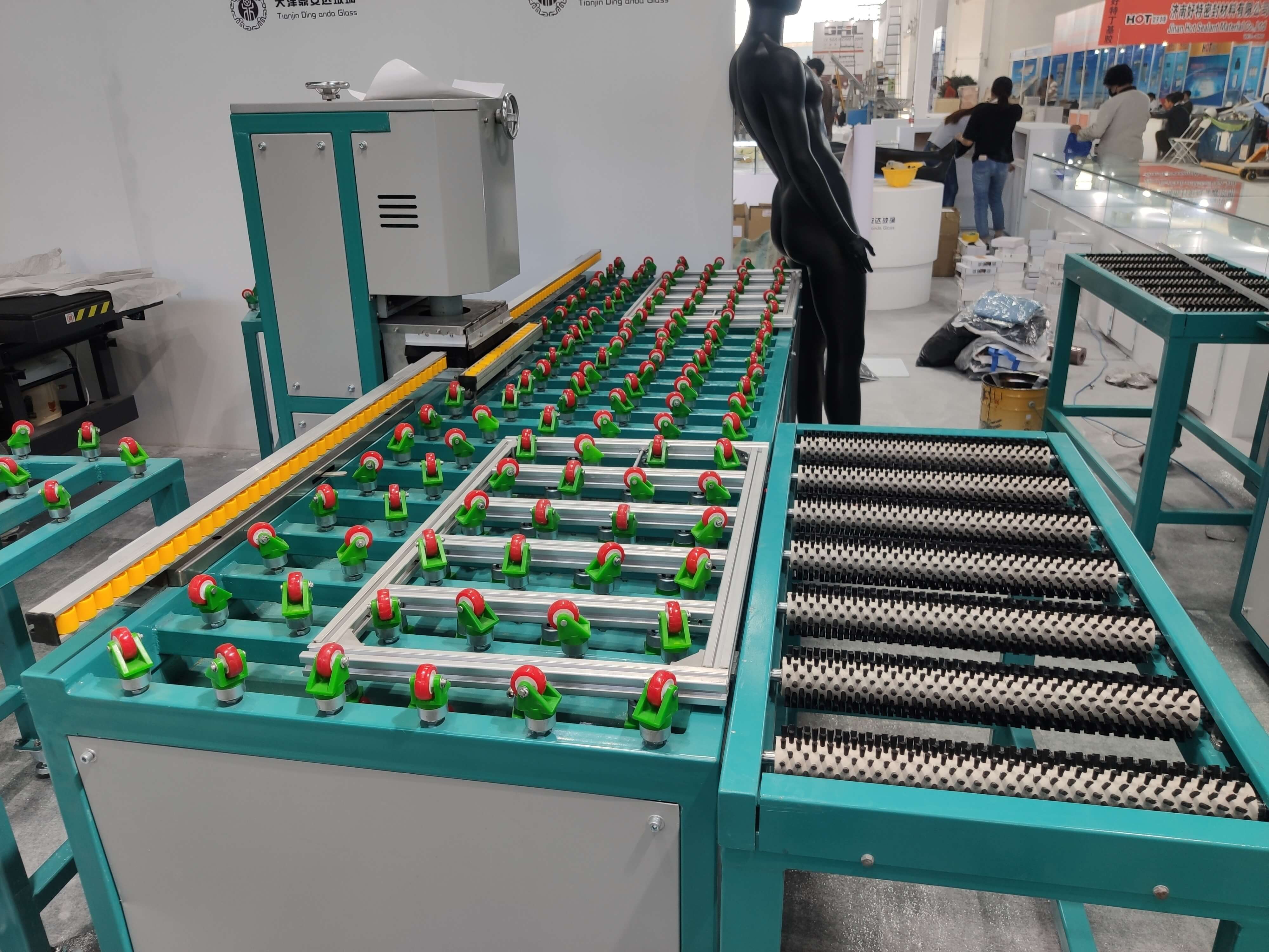 Extendable Platform Of Double Head Straight Glass Edging Machine Extendable Platform Of Double Head Straight Glass Edging Machine
