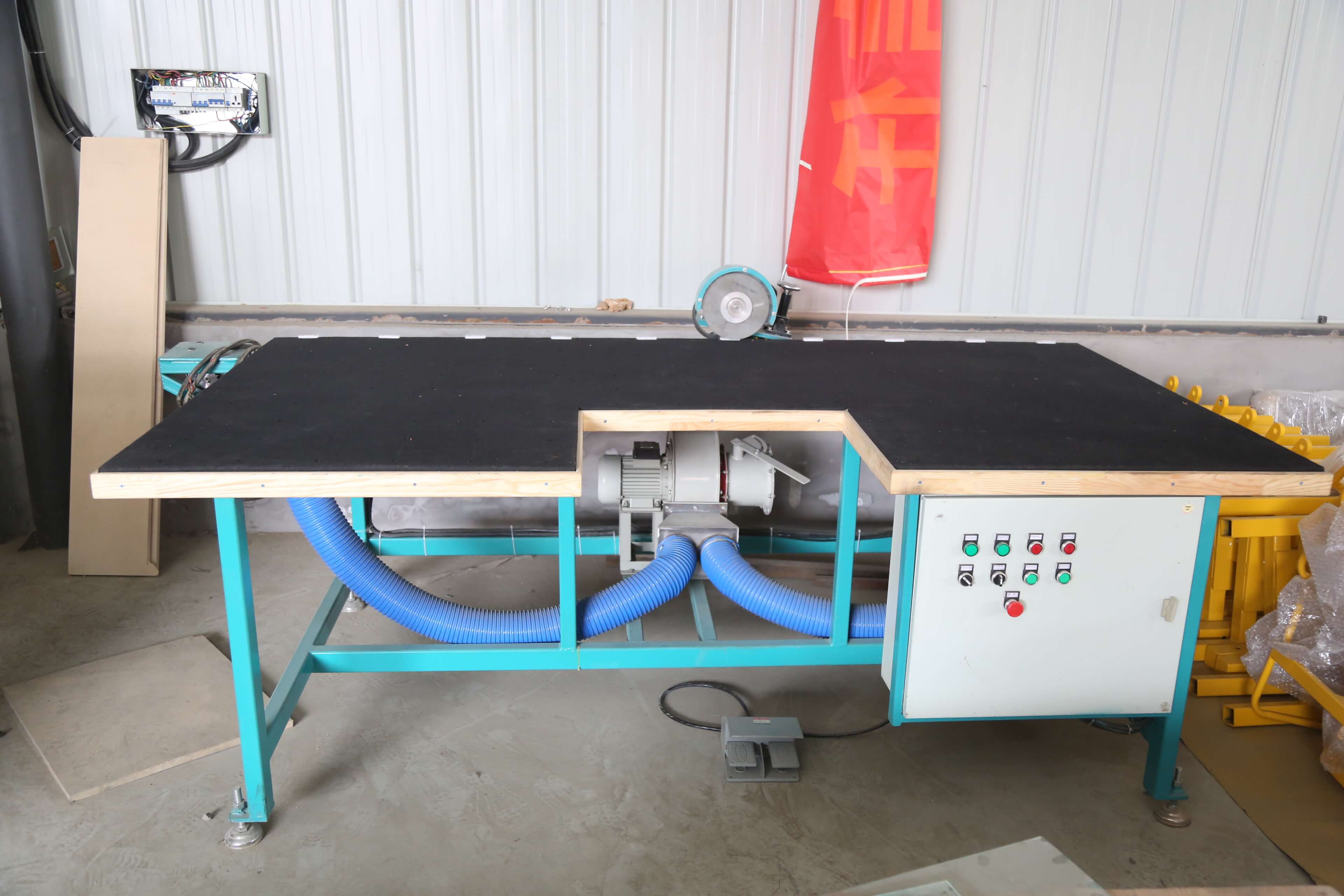 Dual-Track Air Flotation Glass Film Removal Machine Front view