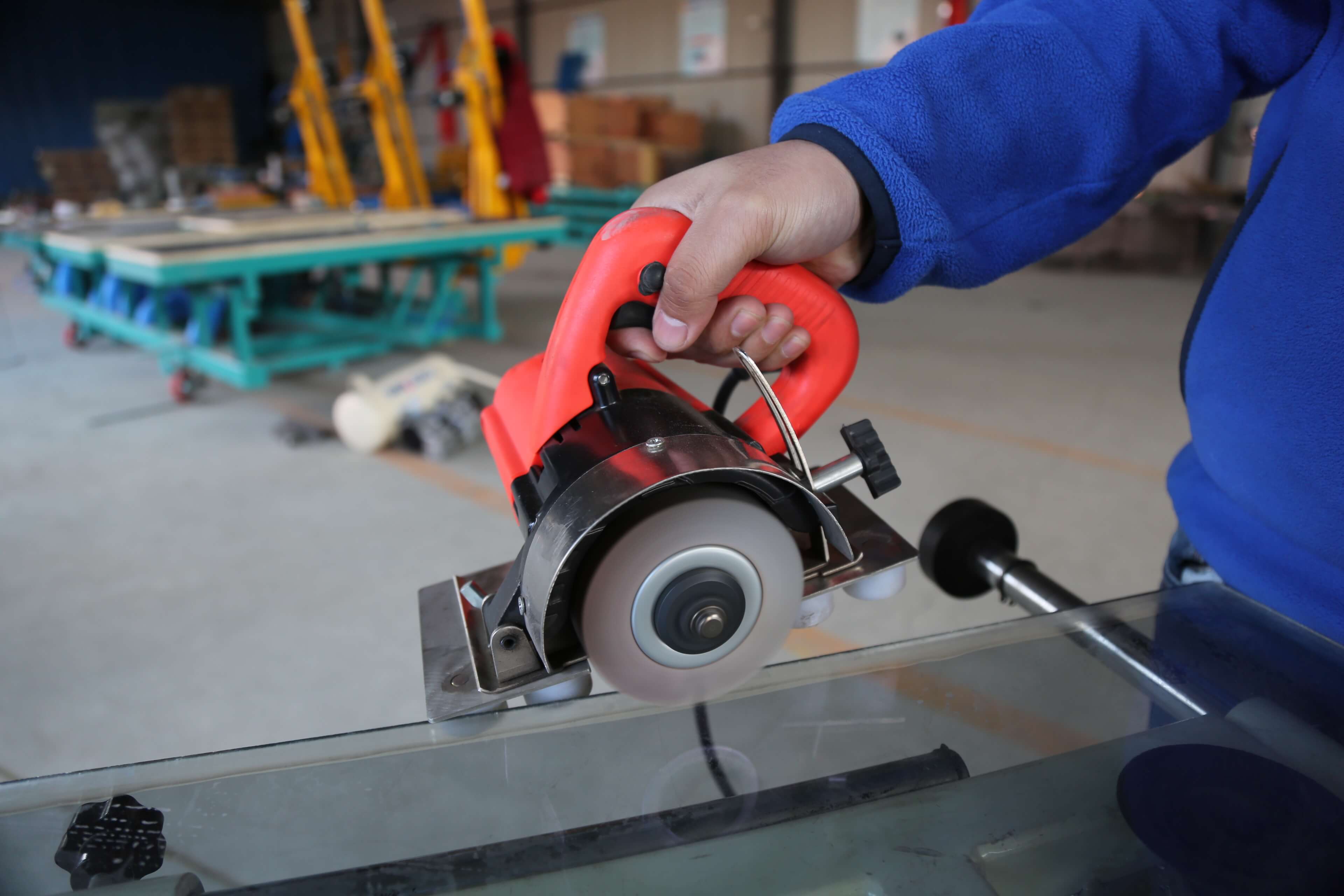 the film removal of the Handheld Glass Film Deleting Machine