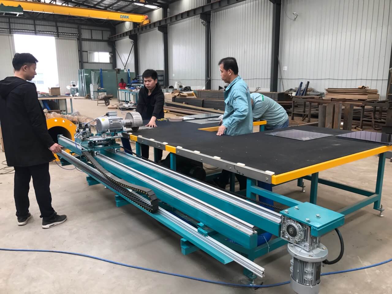 Dual-Track Air Flotation Glass Film Removal Machine In Operation