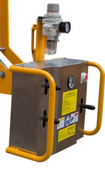 Glass vacuum lifter with user-friendly handle