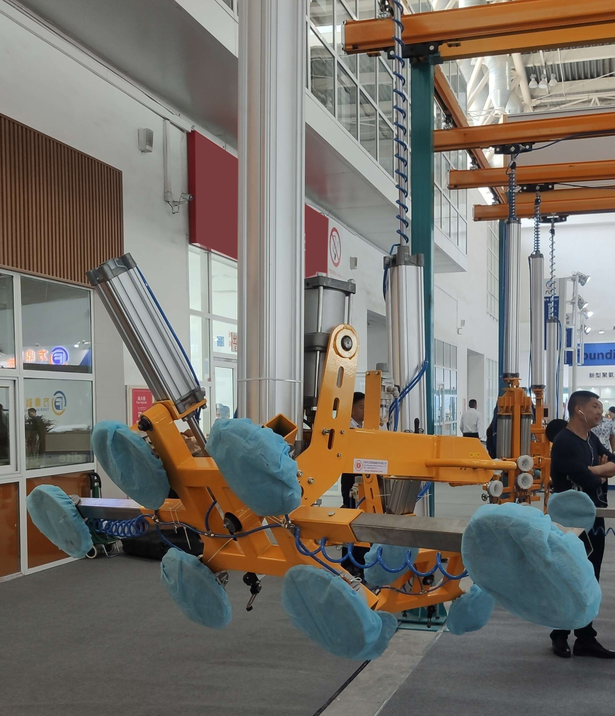 pneumatic vacuum glass lifter