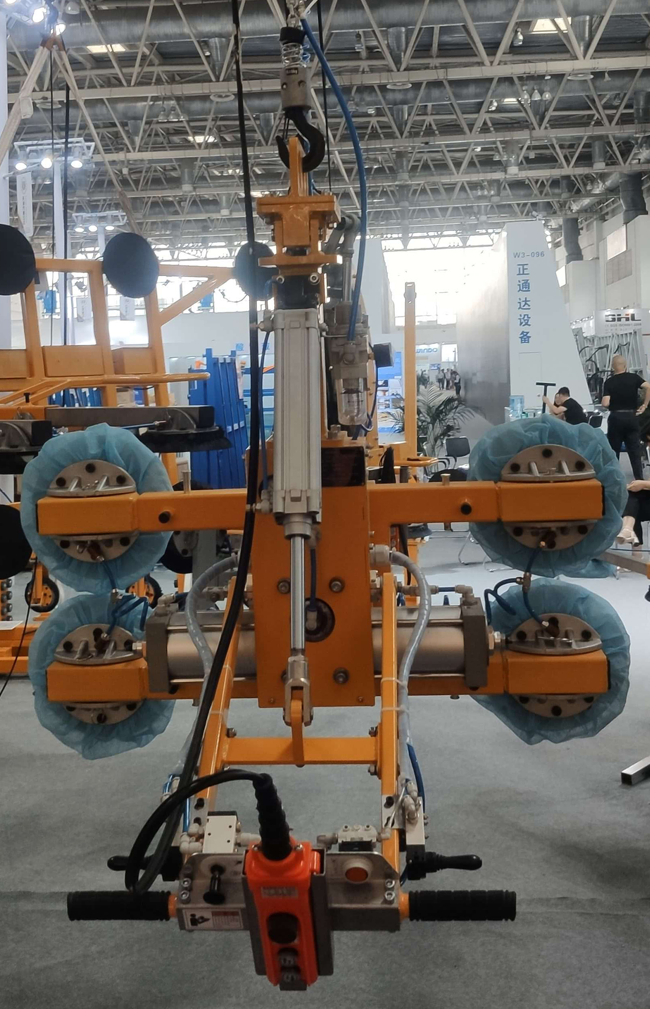 high-capacity vacuum glass lifter