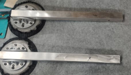 The suction cup of the glass vacuum lifter